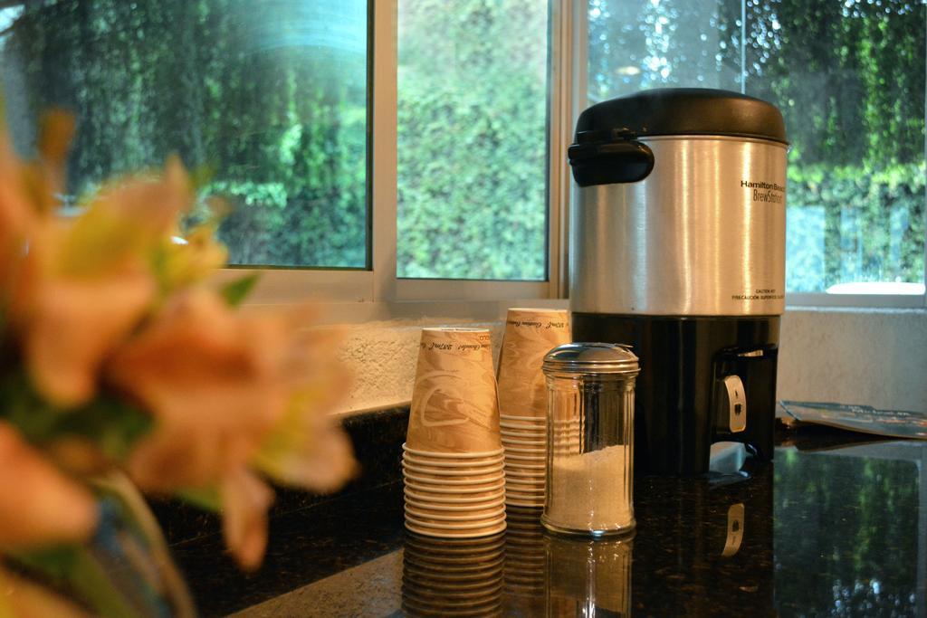 סמורה דה הידאלגו Eco Express Hotel Zamora מראה חיצוני תמונה